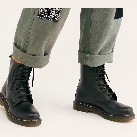 doc martens air wave boots